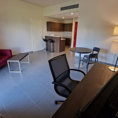 Naples Airport 3* Gricignano dʼAversa