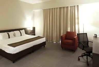 Naples Airport ホテル