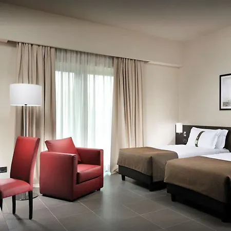 Naples Airport Hotel